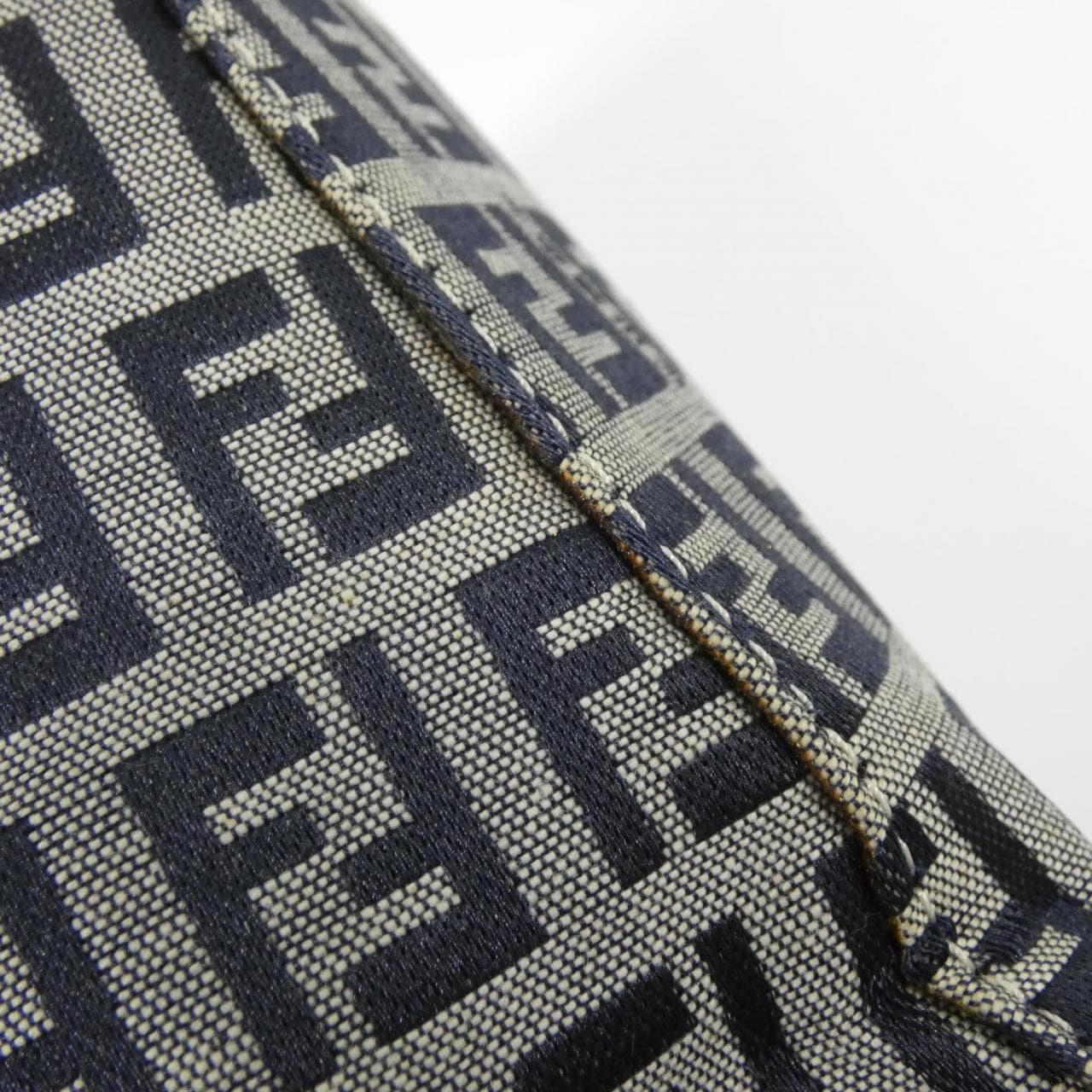 【ヴィンテージ】フェンディ 16115 ショルダーバッグ