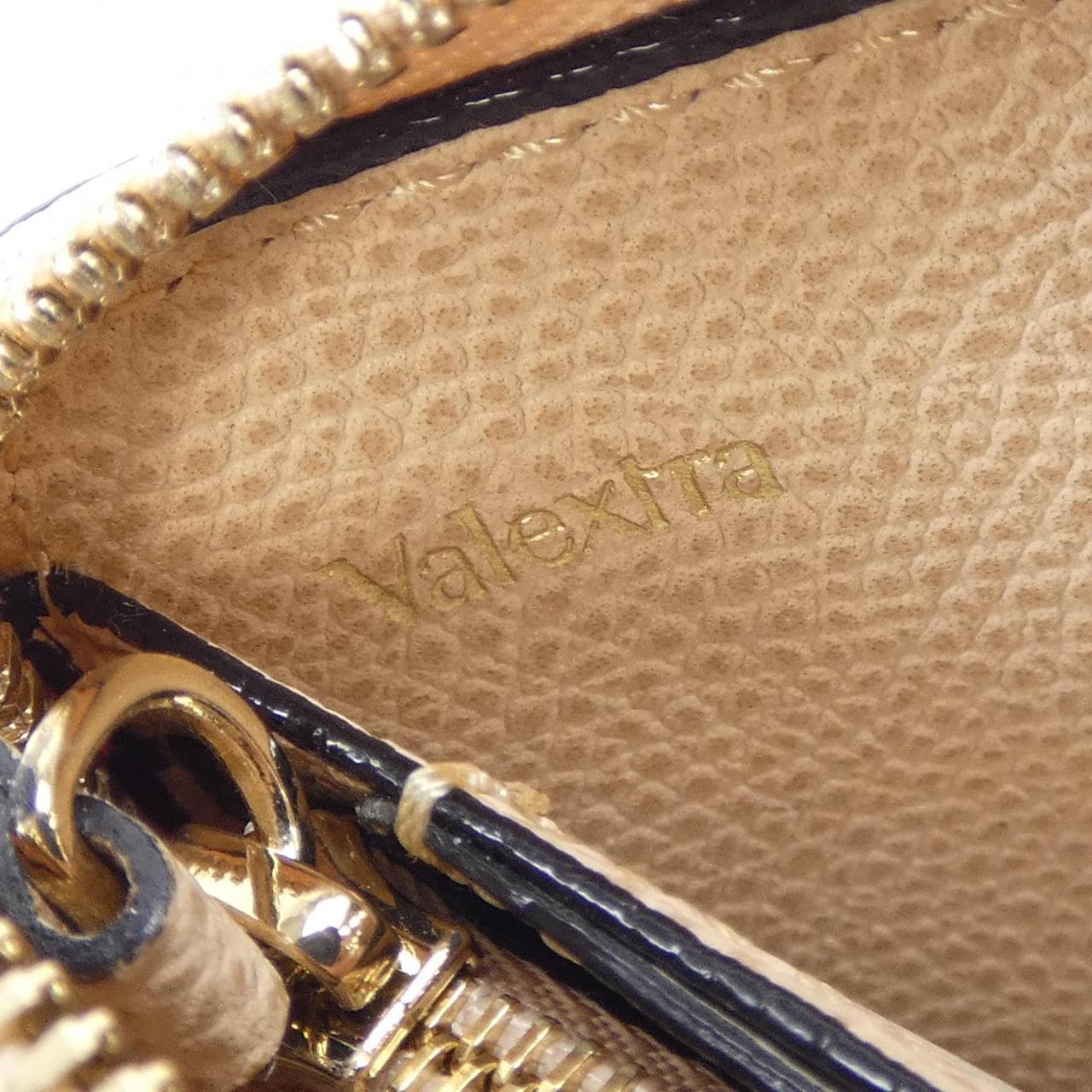 ヴァレクストラ VALEXTRA WALLET