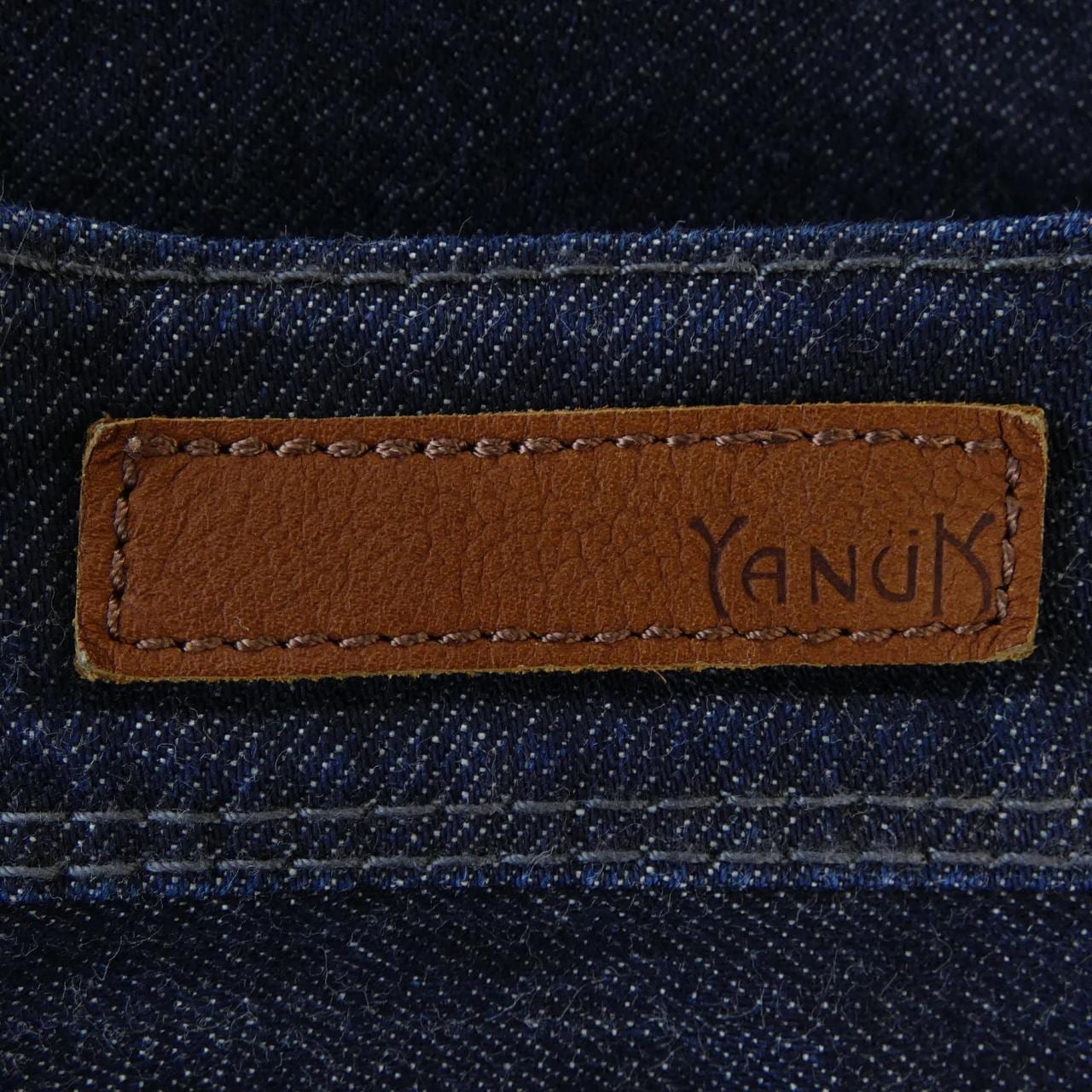 ヤヌーク YANUK ジーンズ