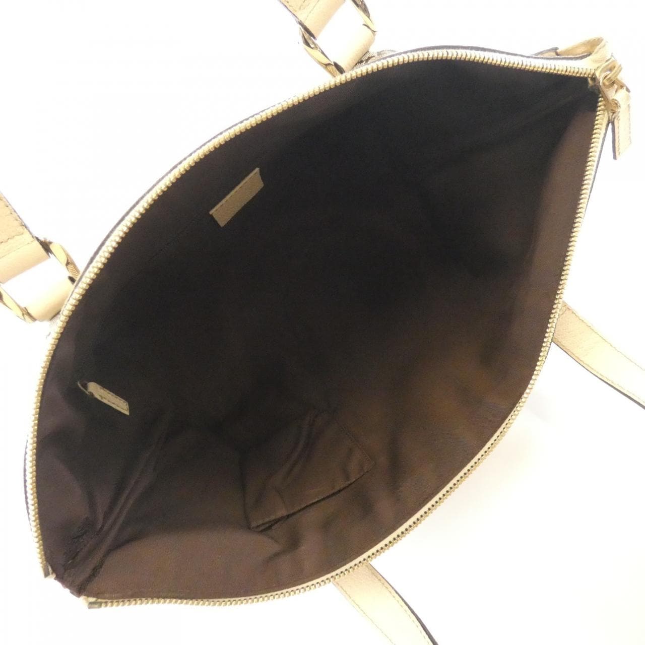 グッチ 141470 KY9JG バッグ