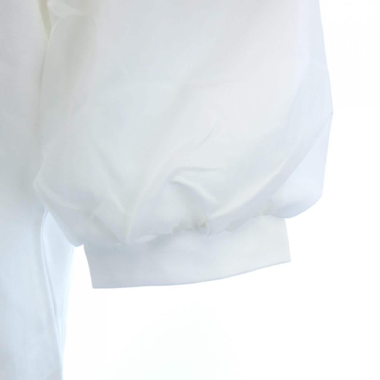 トゥービーシック TO BE CHIC トップス