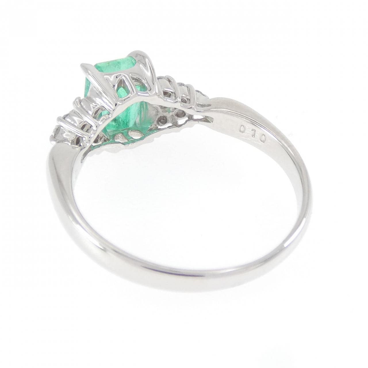 PT900 エメラルド リング 0.93CT
