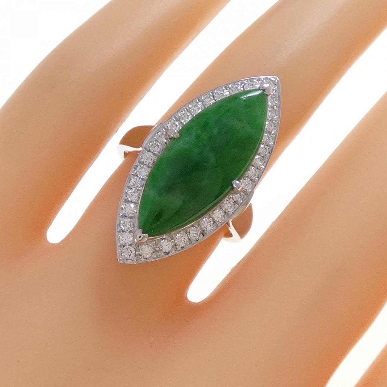 PT900 ヒスイ リング 3.51CT