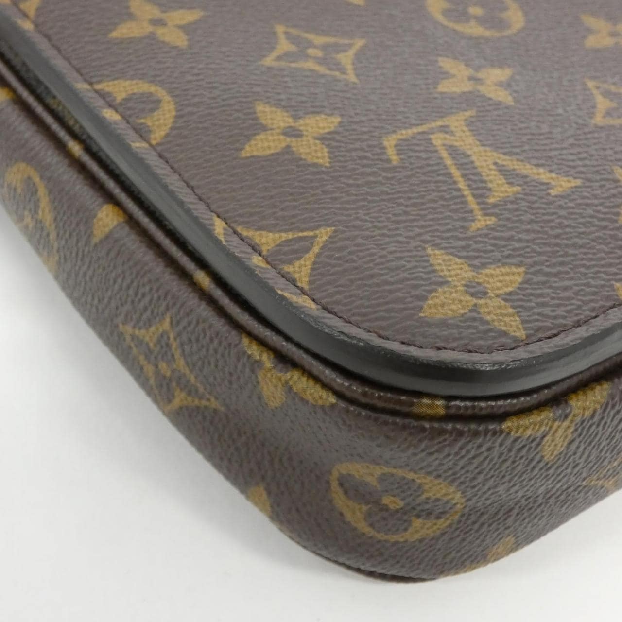 LOUIS VUITTON Monogram Pochette Metis 中号包 M44875