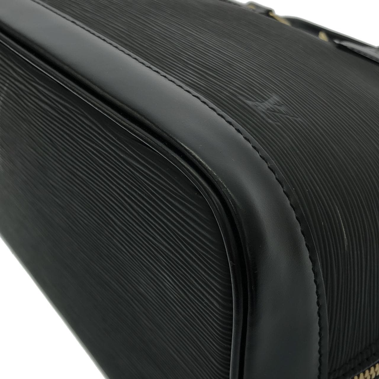 ルイヴィトン エピ アルマ PM M52142 バッグ