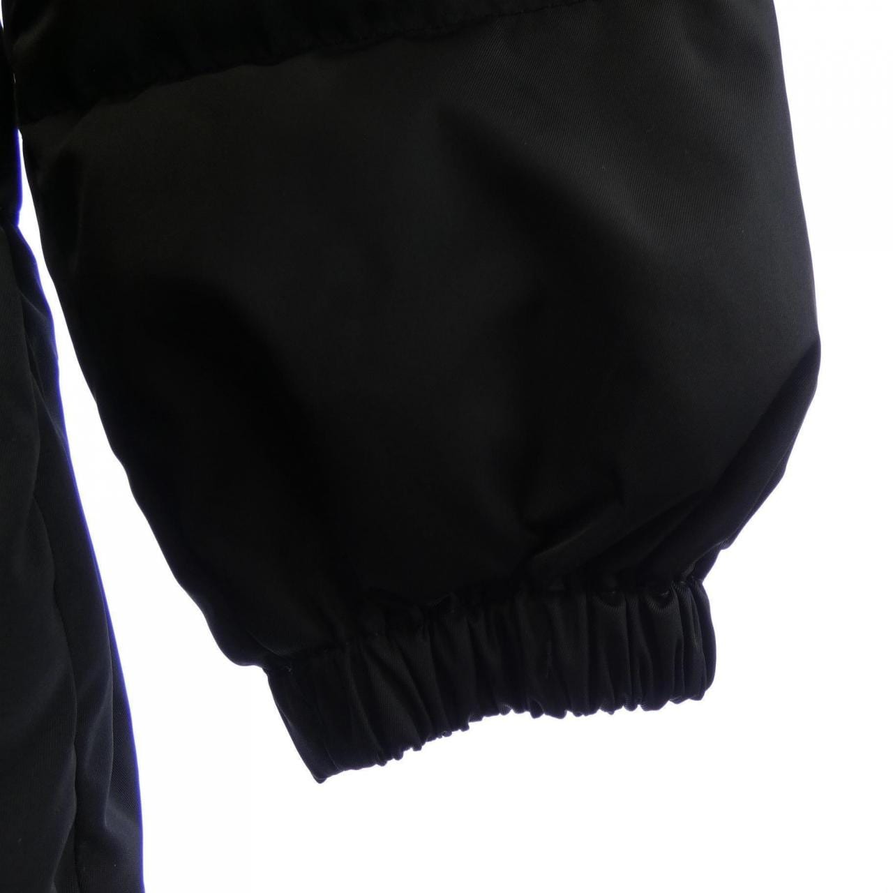 プラダ PRADA トライアングルロゴ 29X966 SOOO 1WQ8 ダウンジャケット
