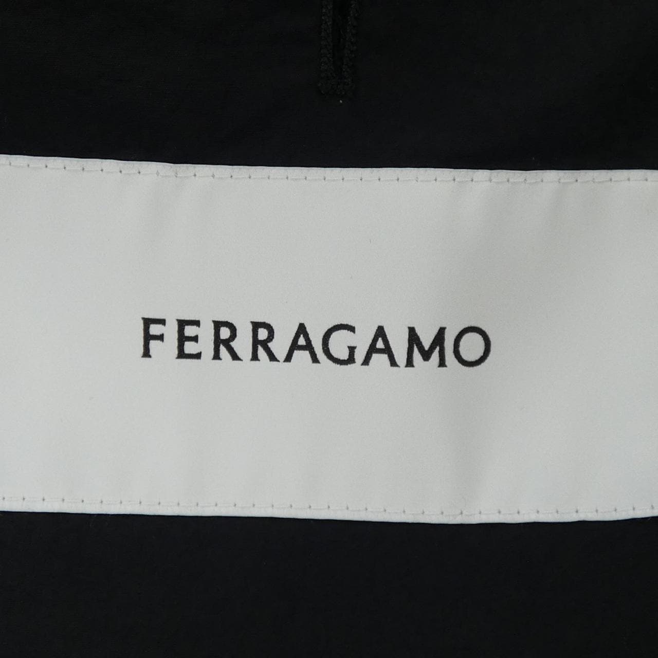 フェラガモ FERRAGAMO 142134 コート