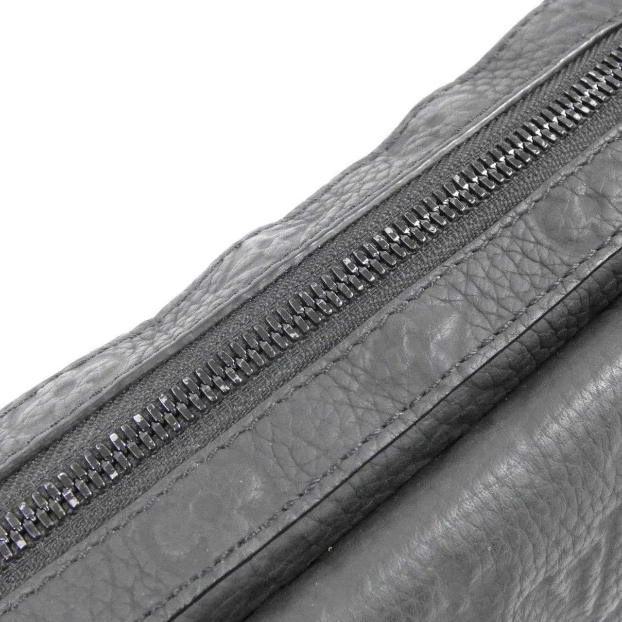 ルイヴィトン トリヨン モノグラム スティーマー メッセンジャー M57307 ショルダーバッグ