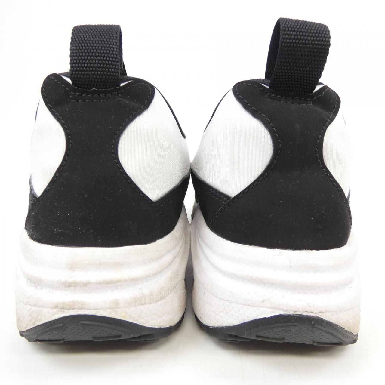 ナイキ NIKE DO8095-101 スニーカー