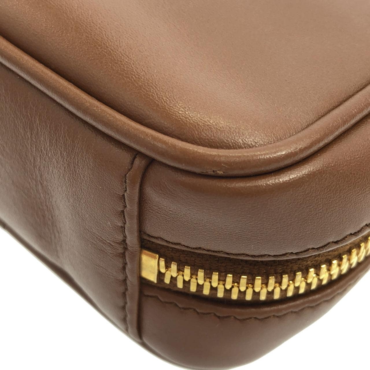 ミュウミュウ 5NR020 ショルダーバッグ