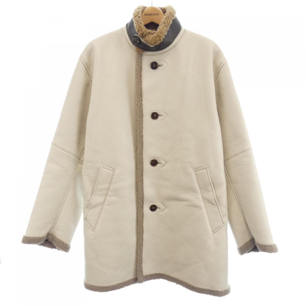 エッセイ ESSAY コート