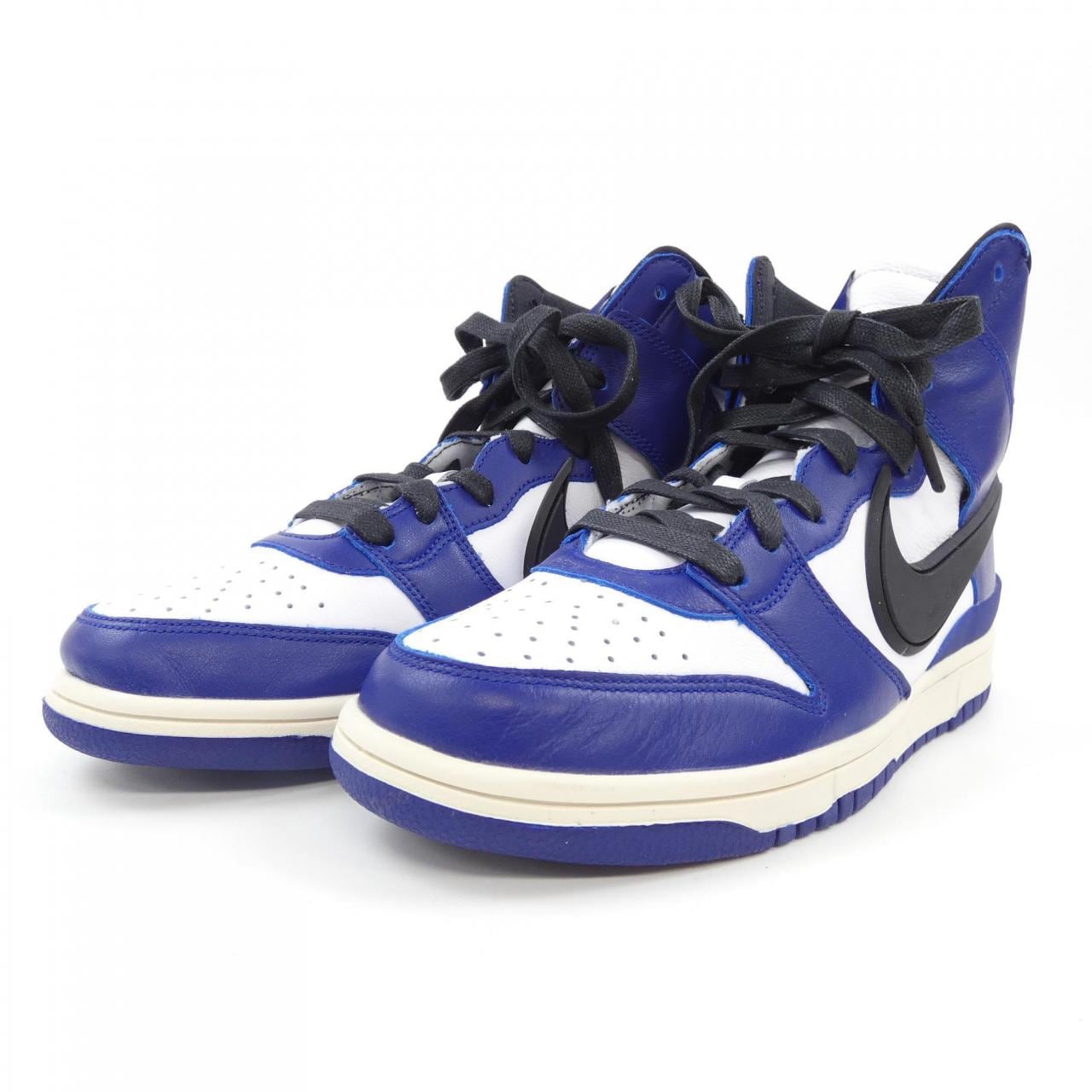 ナイキ NIKE スニーカー