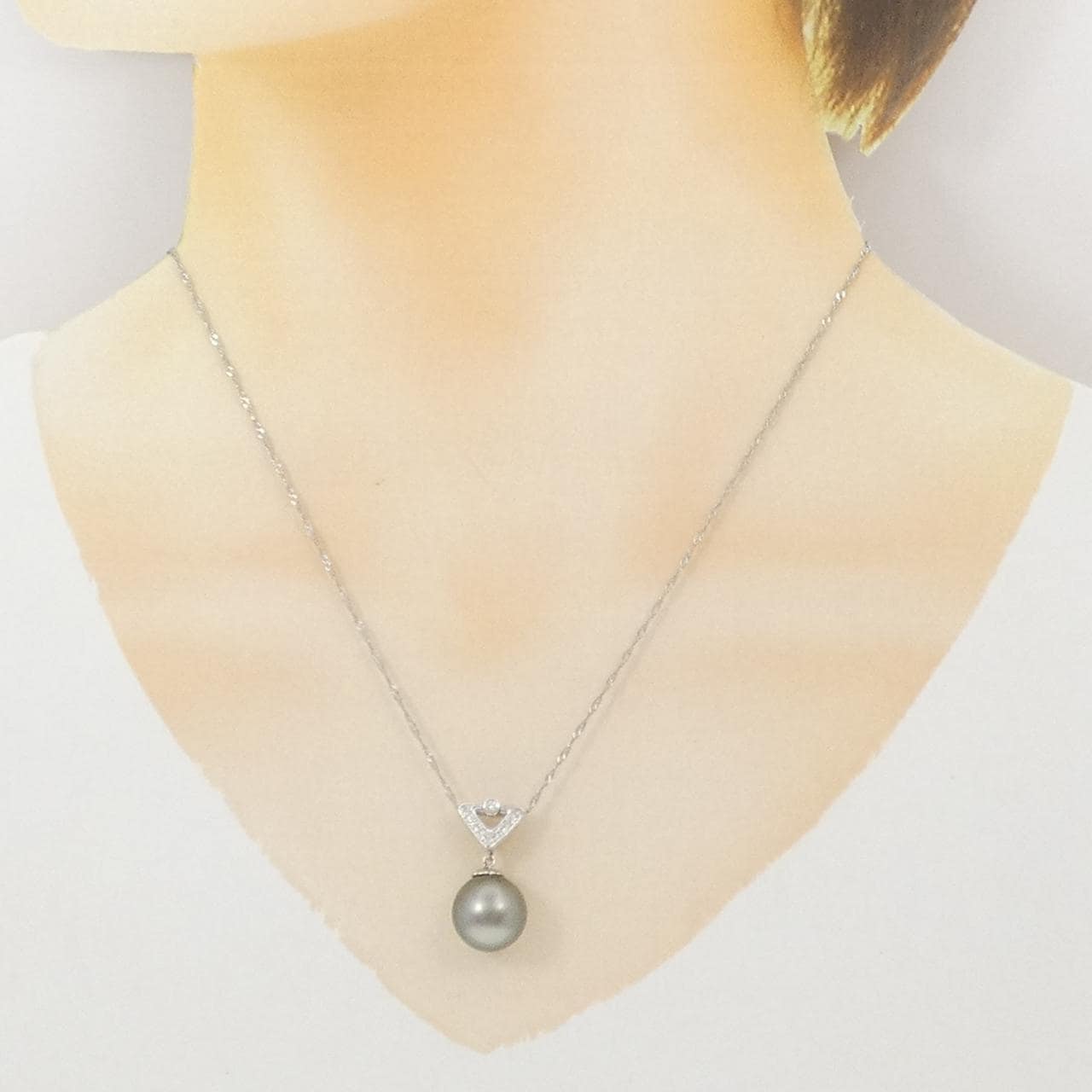 PT900/PT850 黒蝶パール ネックレス 11.6mm