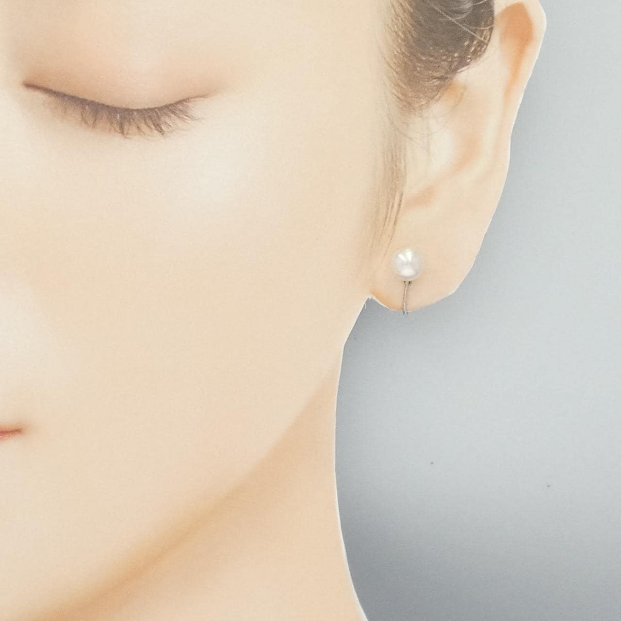 WGK14 Akoya Pearl Earrings 7.1mm