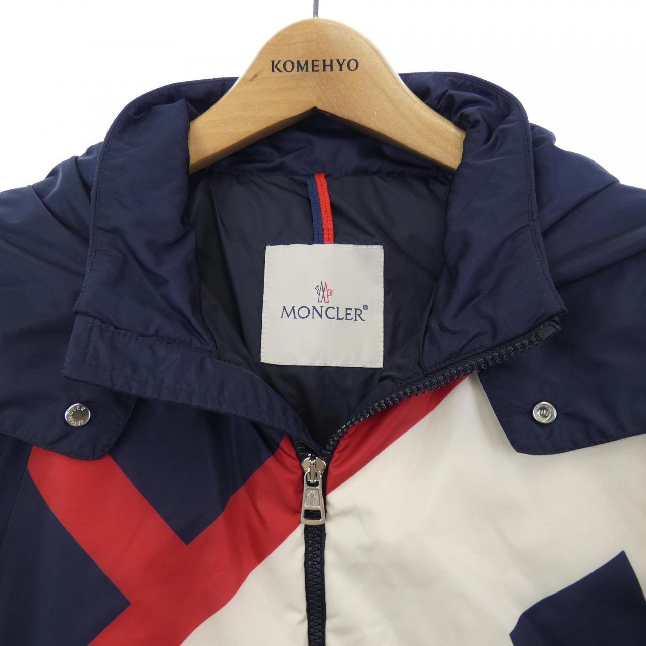 モンクレール MONCLER ダウンジャケット