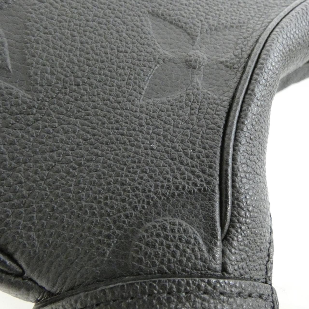 ルイヴィトン モノグラム アンプラント バガテル M46002 ショルダーバッグ