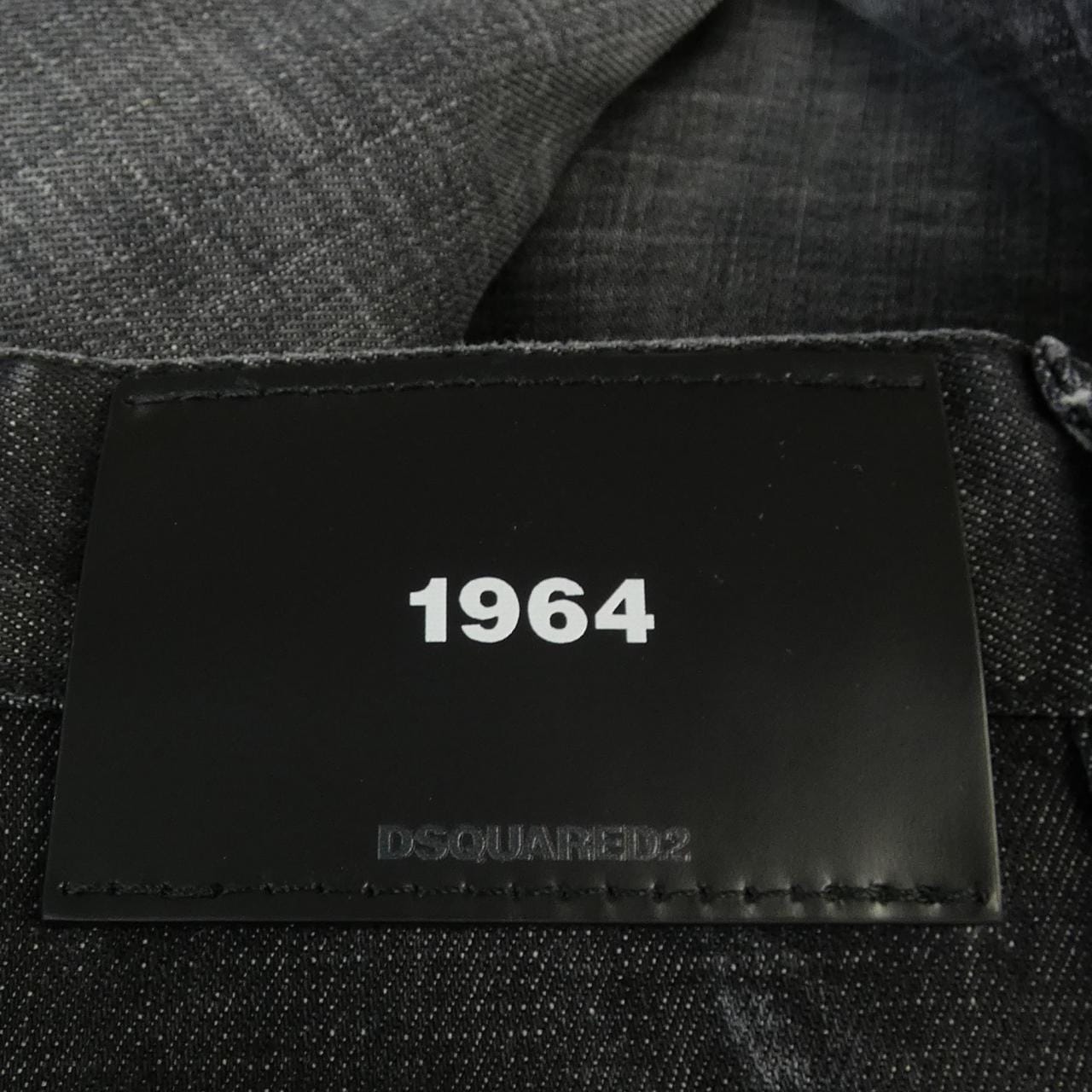 ディースクエアード DSQUARED2 S74LB0782 ジーンズ