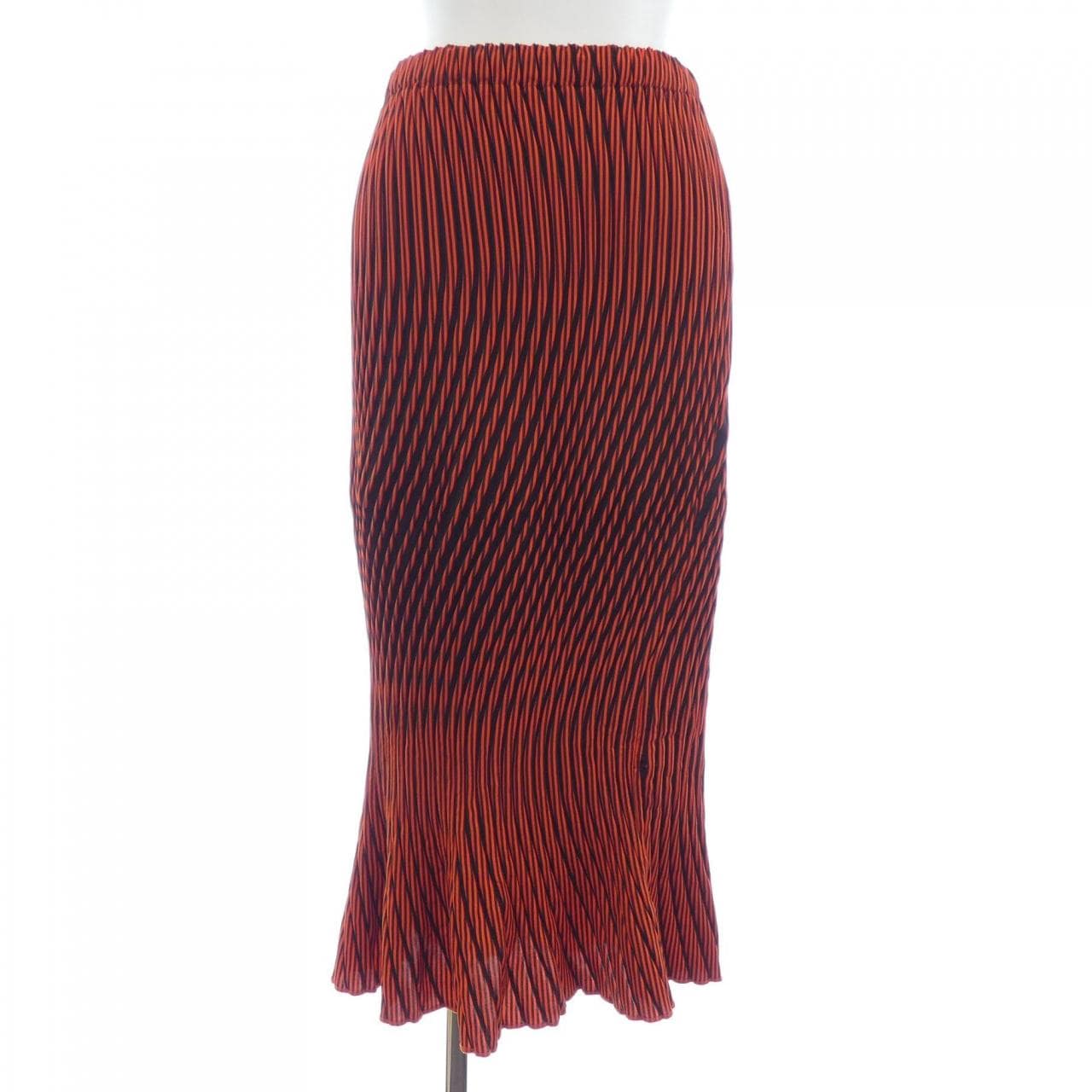 イッセイミヤケ ISSEY MIYAKE IM74FG505 スカート