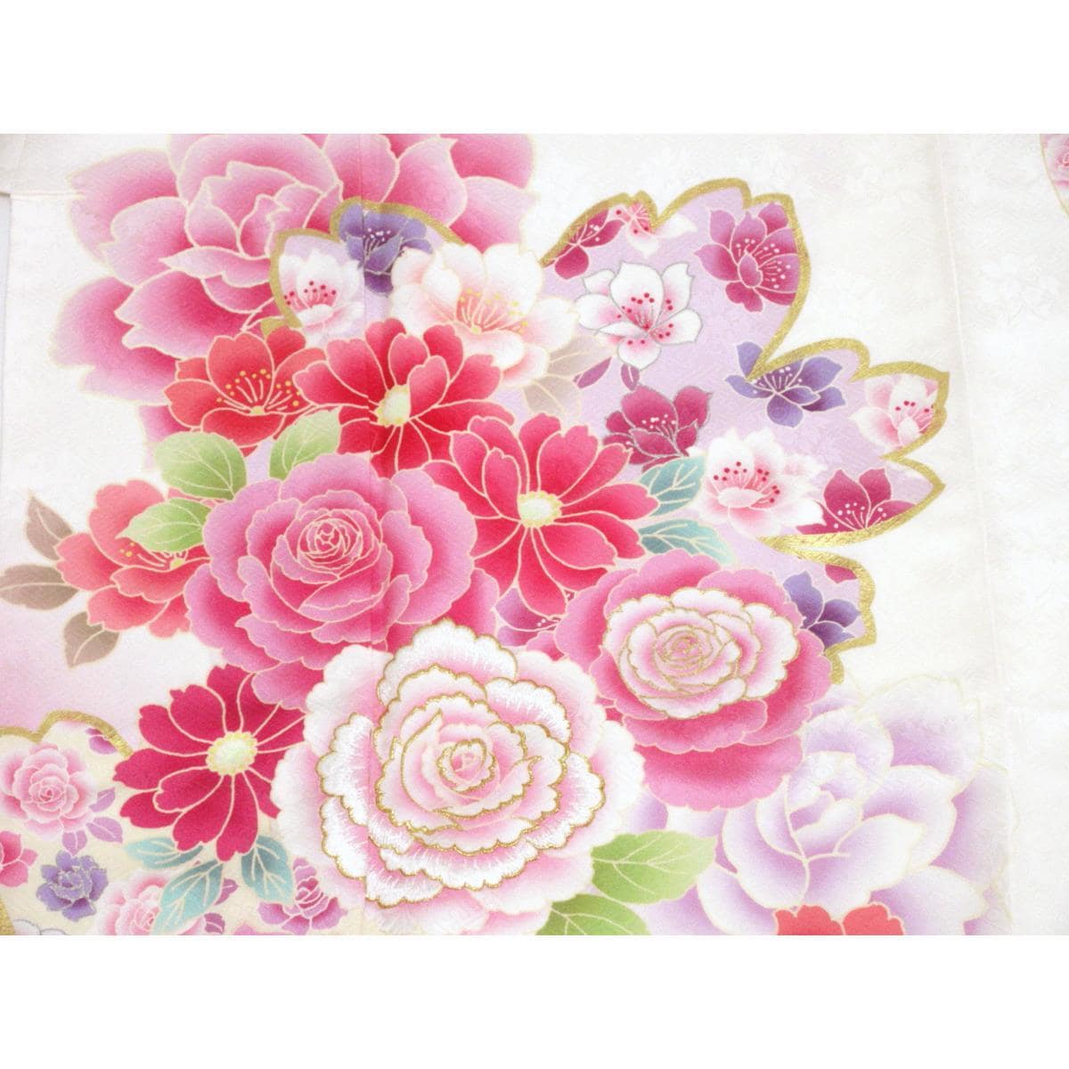 【未使用品】振袖　友禅金彩加工　刺繍入りボカシ染