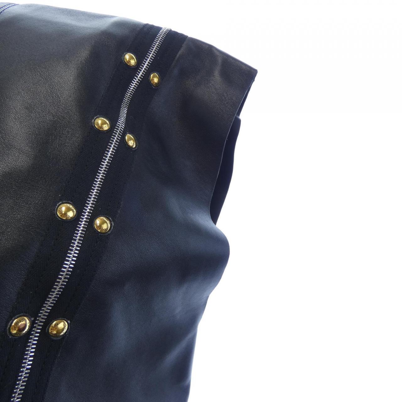 ルイヴィトン LOUIS VUITTON F9LB07LES トップス