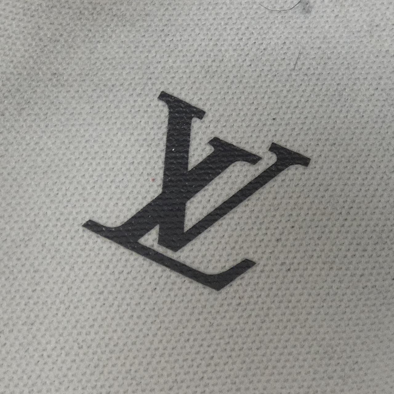 ルイヴィトン LOUIS VUITTON LVトレイナーライン スニーカー