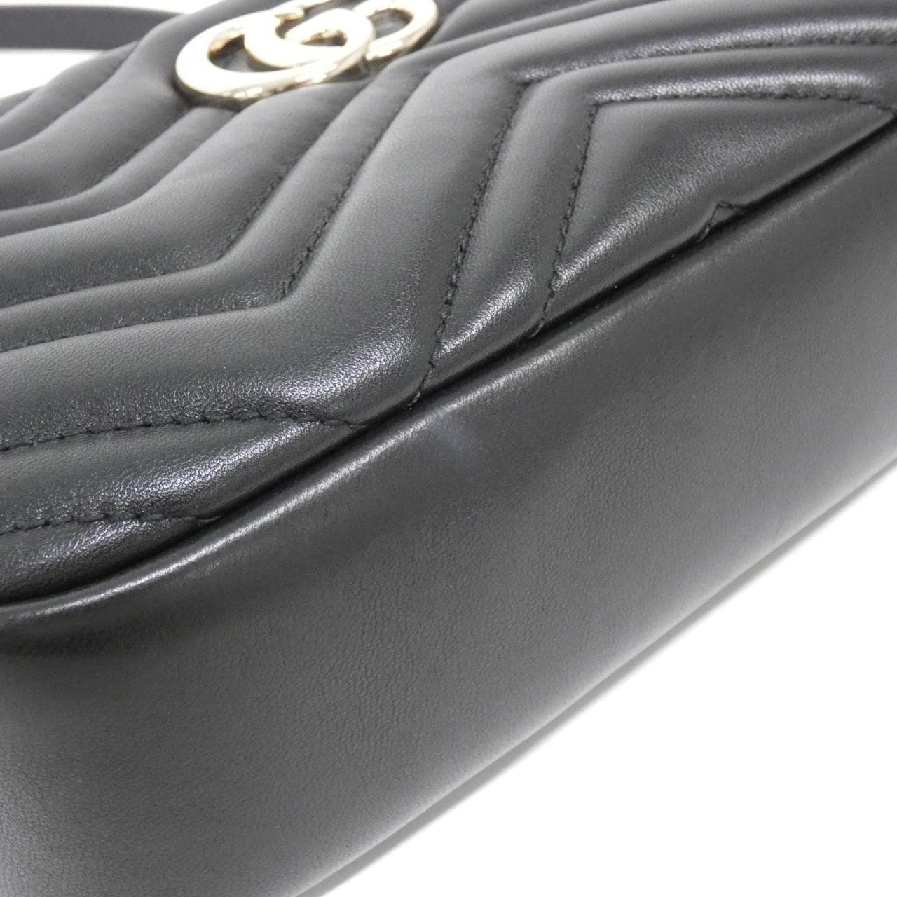 グッチ GG MARMONT 855273 AAFXD ショルダーバッグ