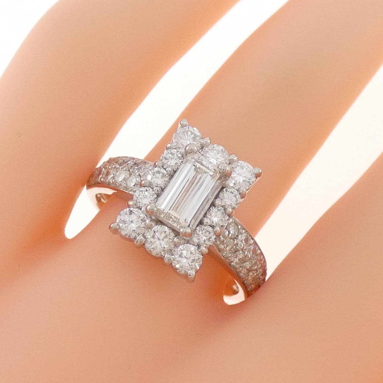 PT900 ダイヤモンド リング 0.573CT