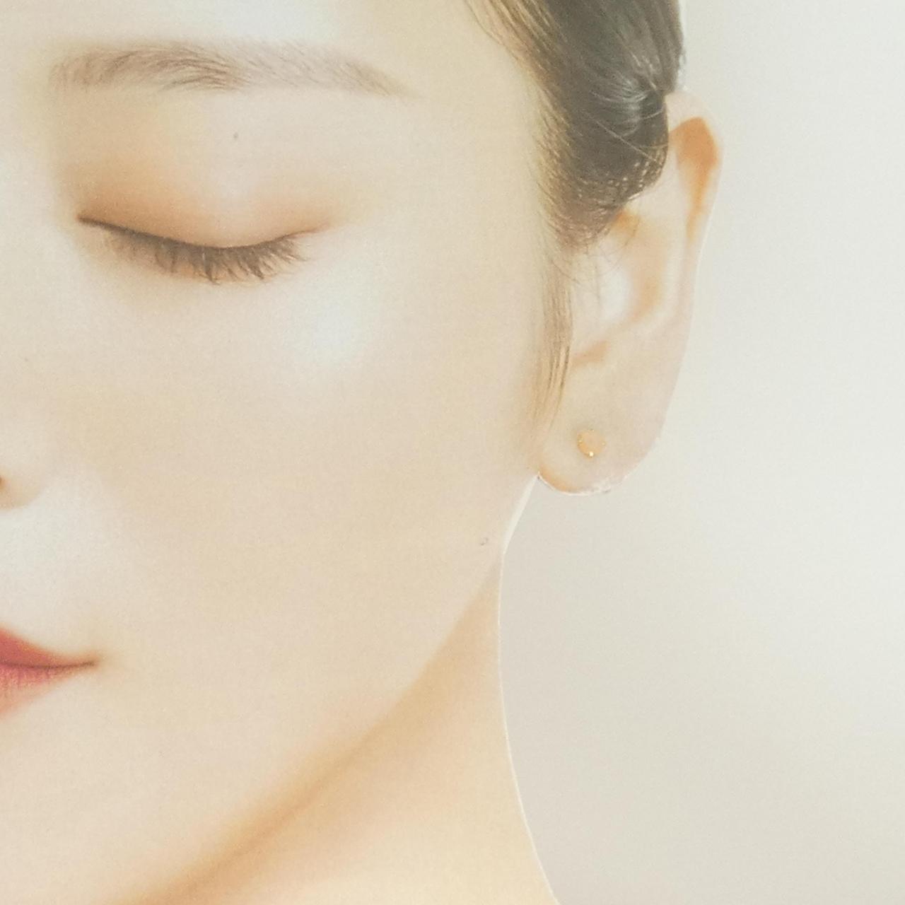 [新品] K18YG月光石耳环