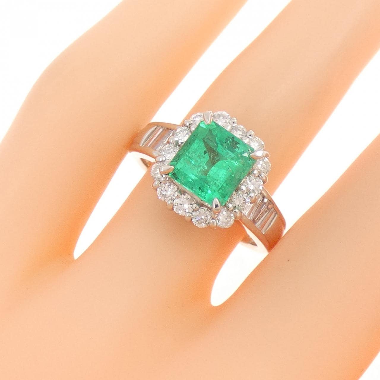 PT900 エメラルド リング 1.83CT