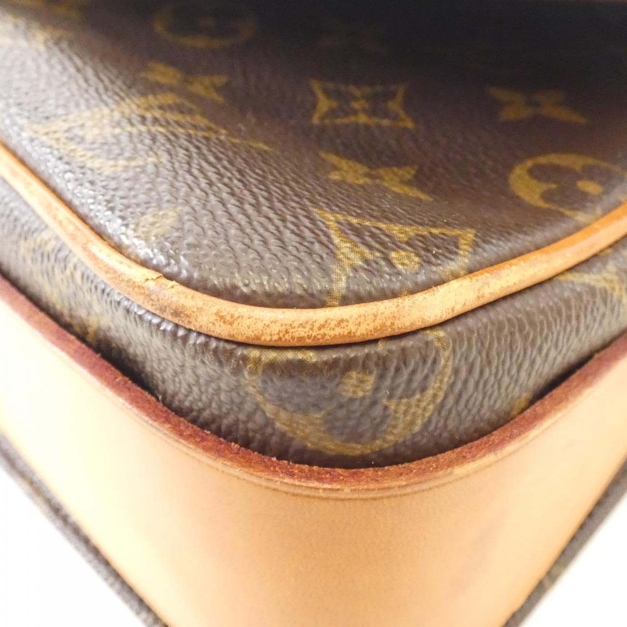ルイヴィトン モノグラム カルトシエール 26cm M51252 ショルダーバッグ