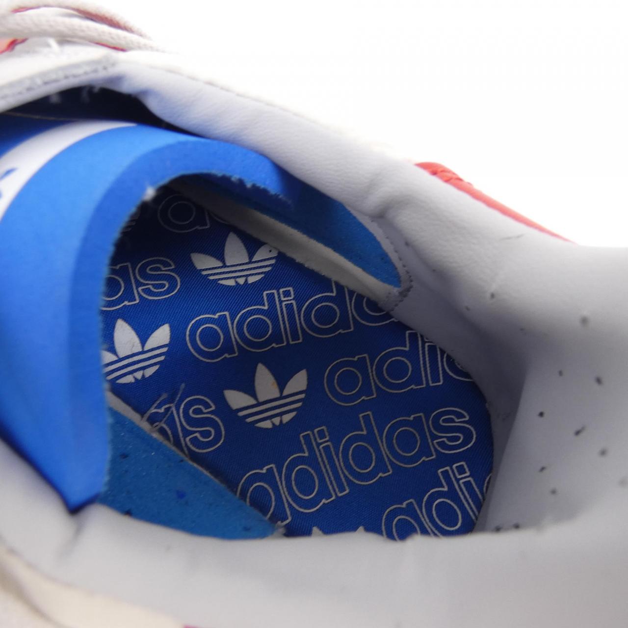 アディダス ADIDAS スニーカー