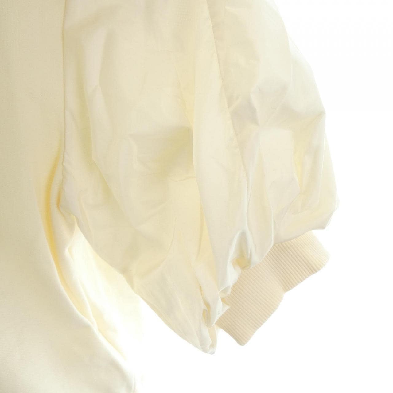 モンクレール MONCLER 10938C00022 トップス