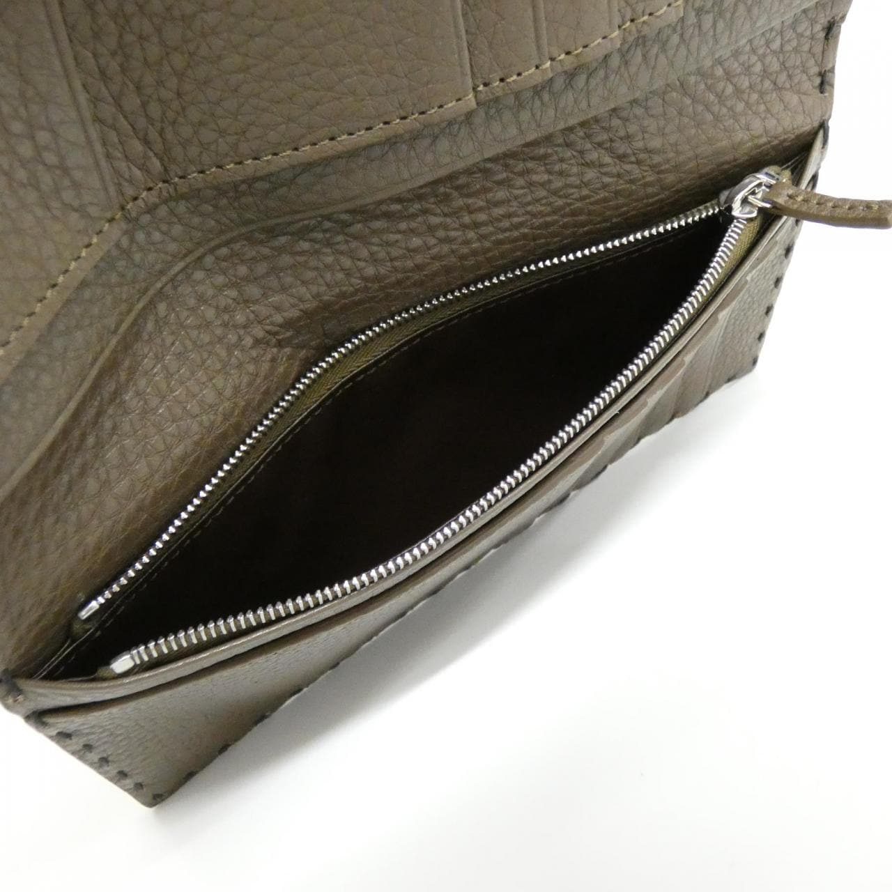 フェンディ SELLERIA 7M0355 AP3C 財布