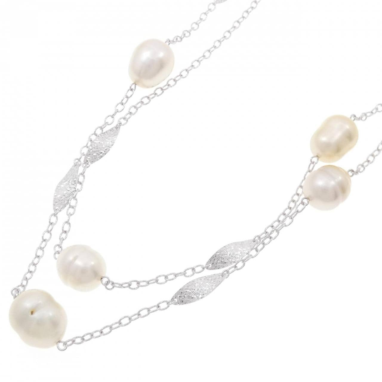 K18WG White Butterfly Pearl necklace