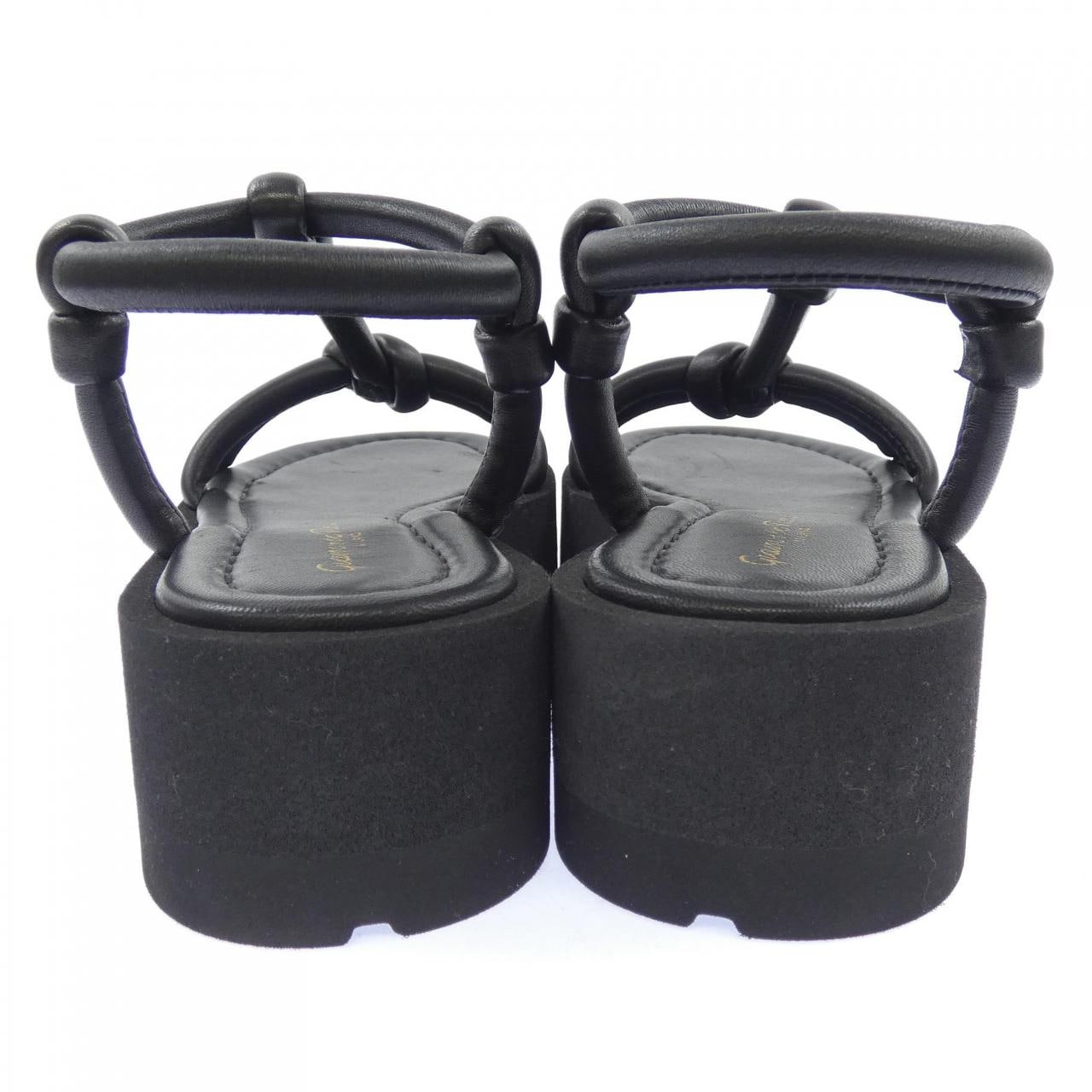 ジャンヴィトロッシ GIANVITO ROSSI MARINE サンダル