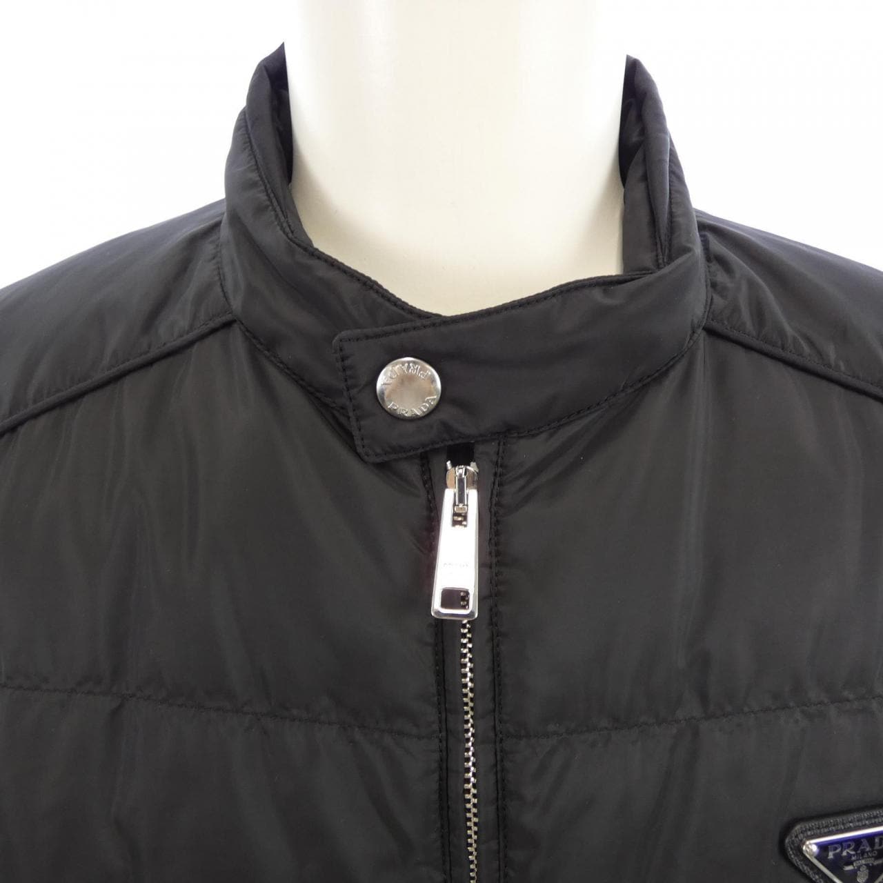プラダ PRADA トライアングルロゴ SGH068 R232 1060 ダウンジャケット