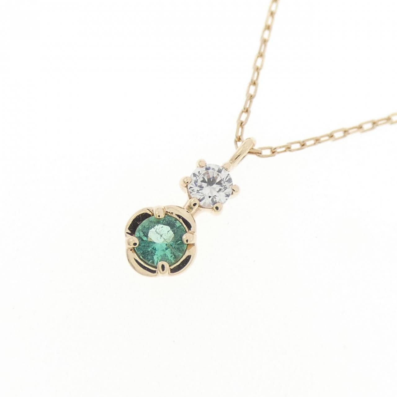 4°C Emerald Necklace