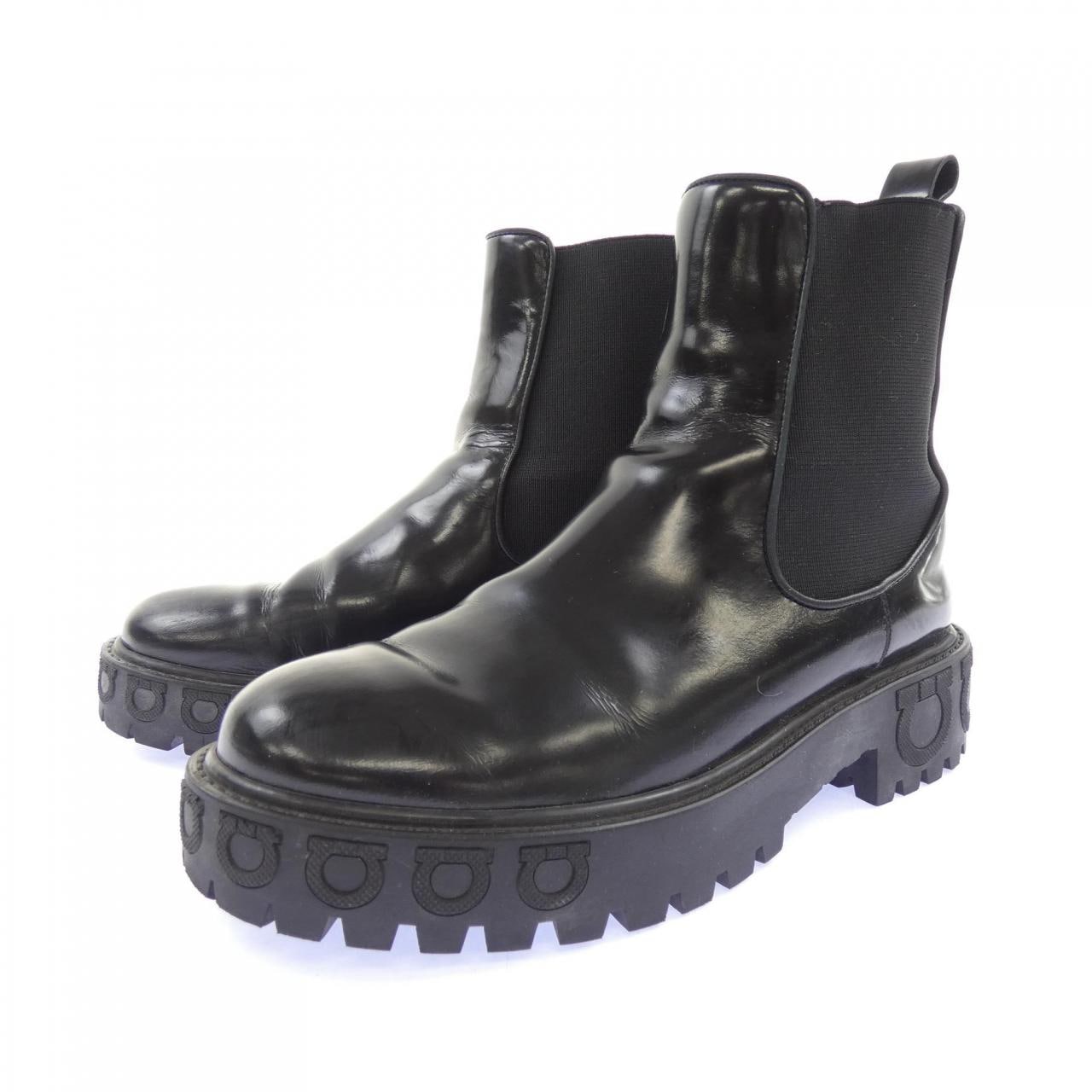 サルヴァトーレフェラガモ SALVATORE FERRAGAMO ブーツ