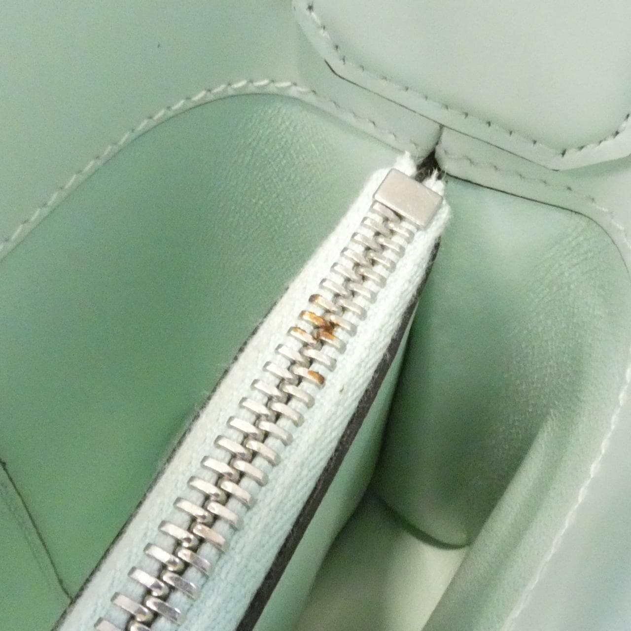 サルヴァトーレフェラガモ 21 0926 ショルダーバッグ