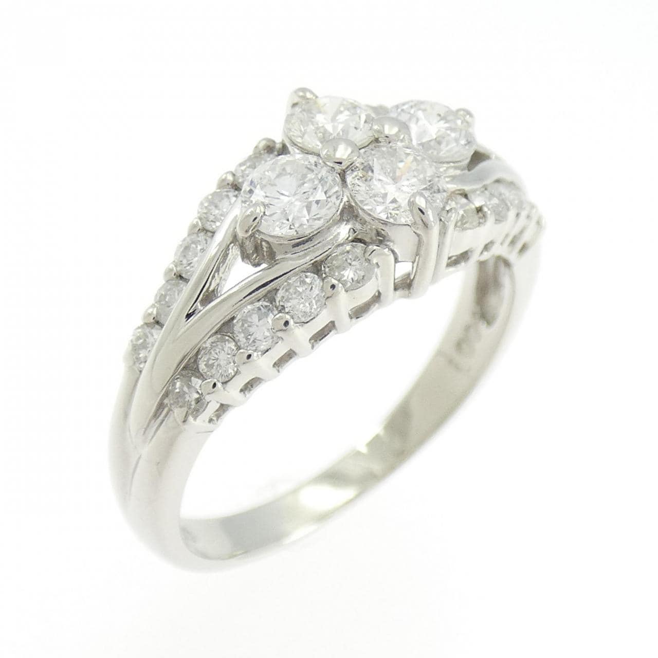 PT900 ダイヤモンド リング 1.00CT