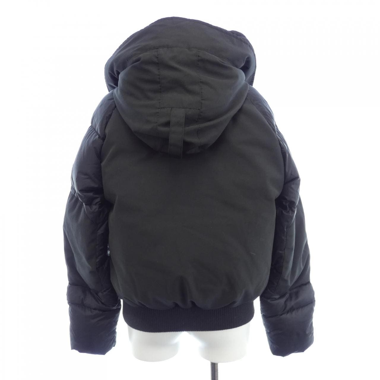 カナダグース CANADA GOOSE 2056WB ダウンジャケット