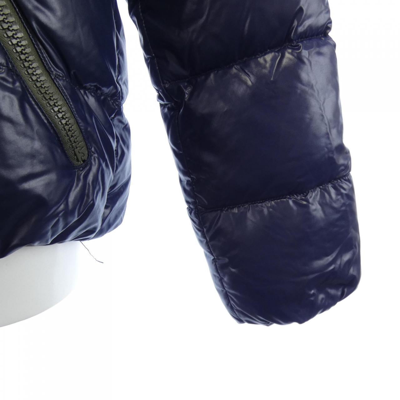 デュベティカ DUVETICA ダウンジャケット