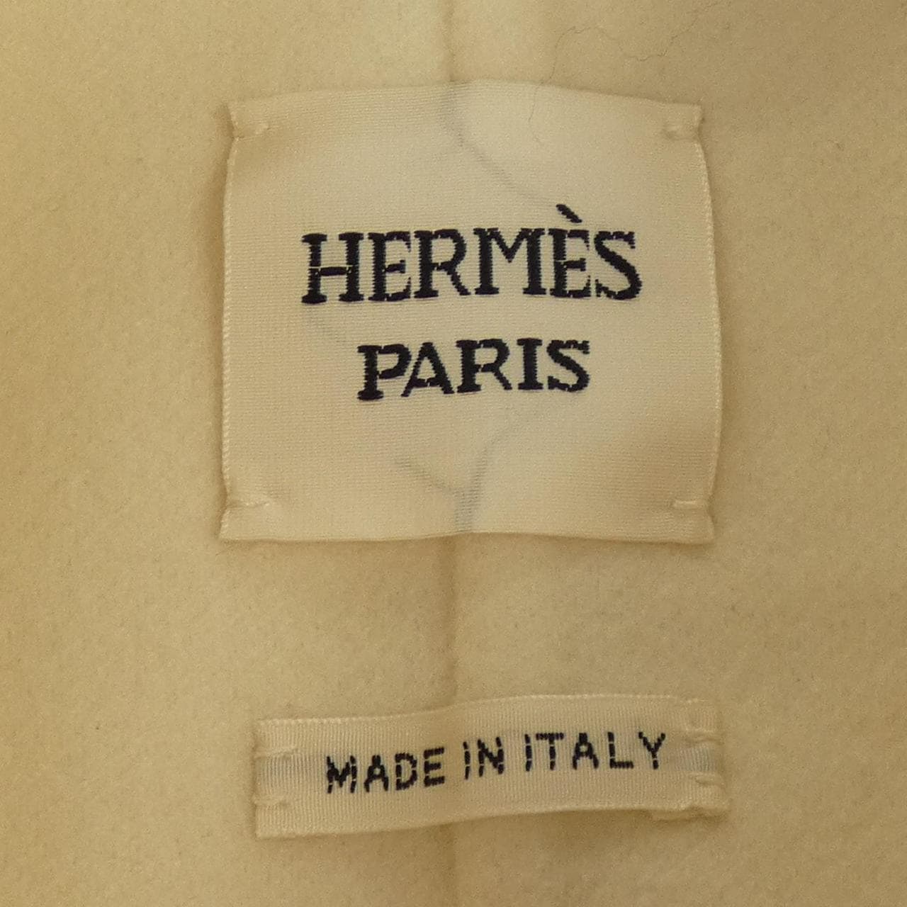 エルメス HERMES ダブルフェイス クルードセル ラムスキンボタン 4E0102DA コート