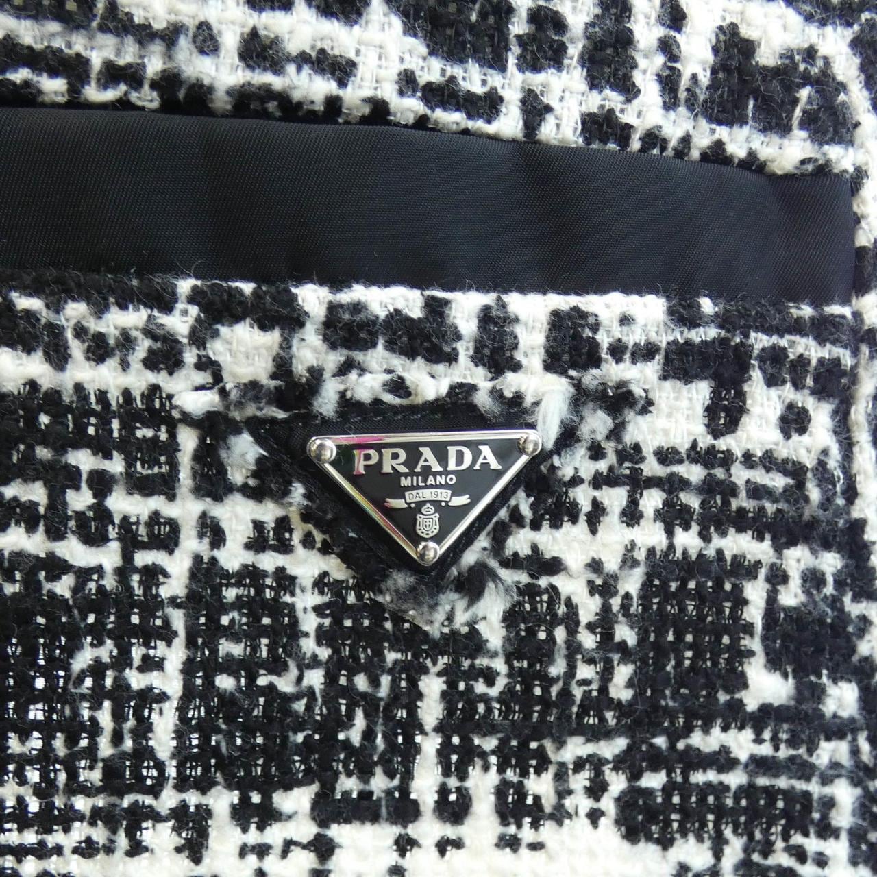 プラダ PRADA トライアングルロゴ P164T S221 10FV スカート
