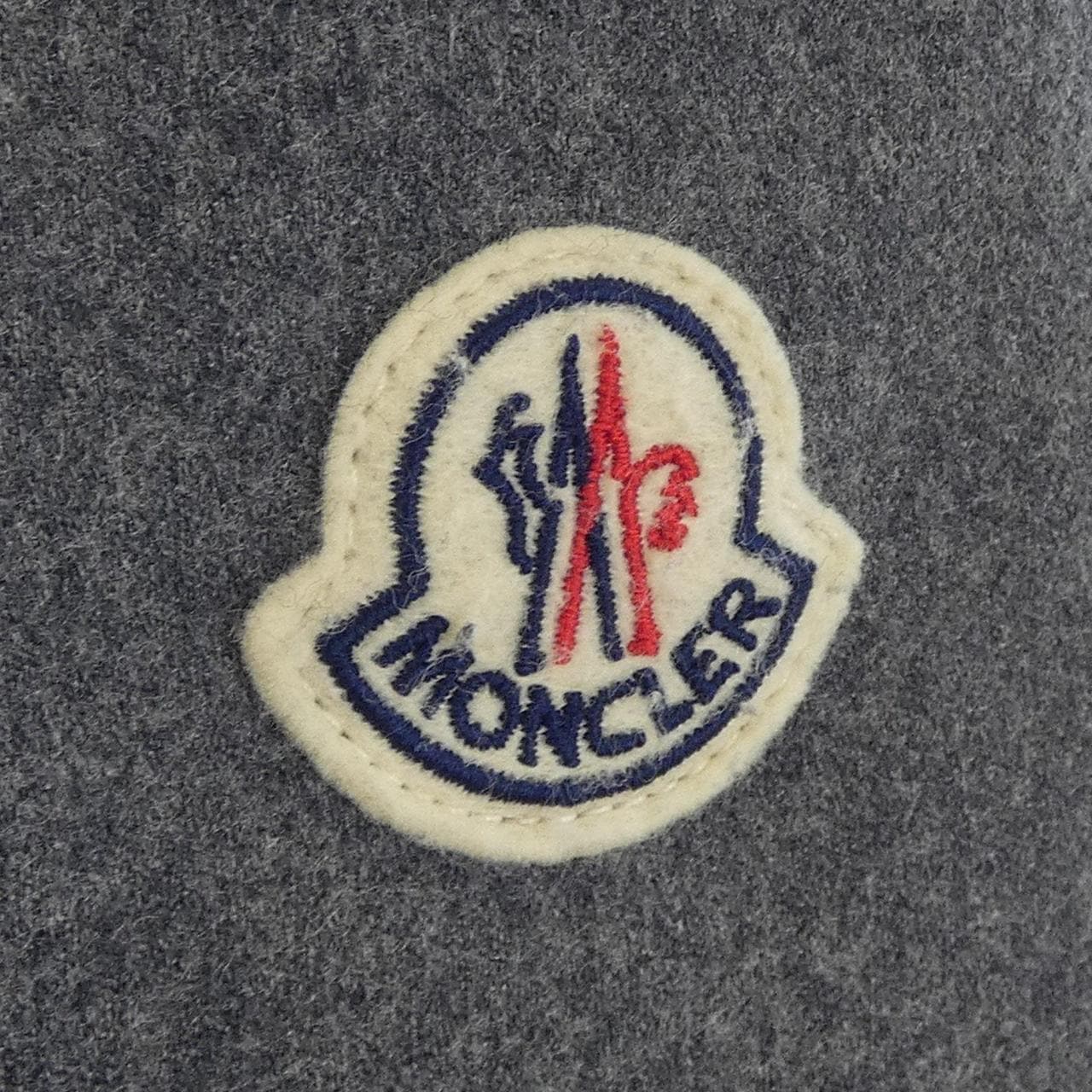 モンクレール MONCLER ダウンジャケット