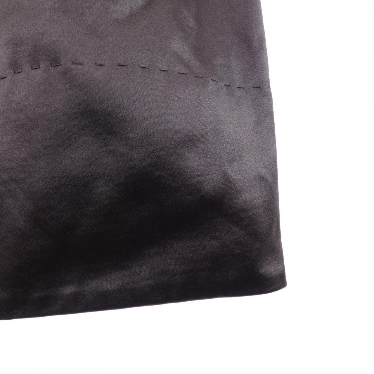 サルヴァトーレフェラガモ SALVATORE FERRAGAMO スカート