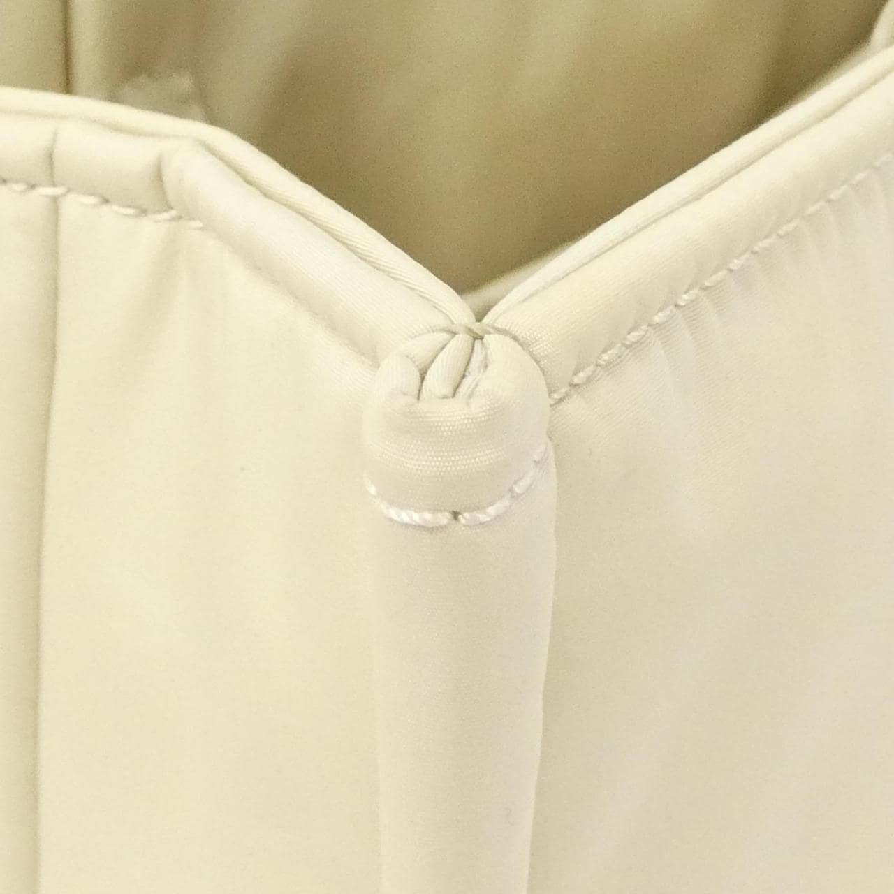 クロエ ウッディー ミディアム トート CHC23WS383 L41 バッグ