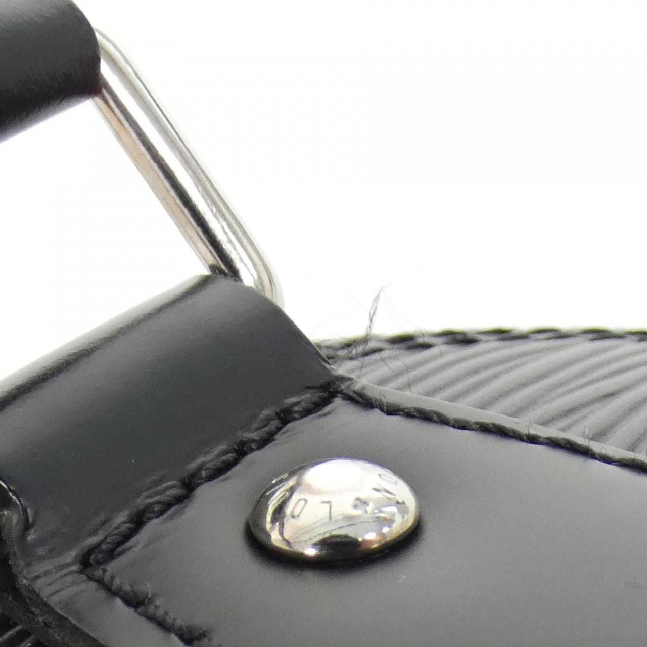 LOUIS VUITTON Epi Alma BB M59217 包