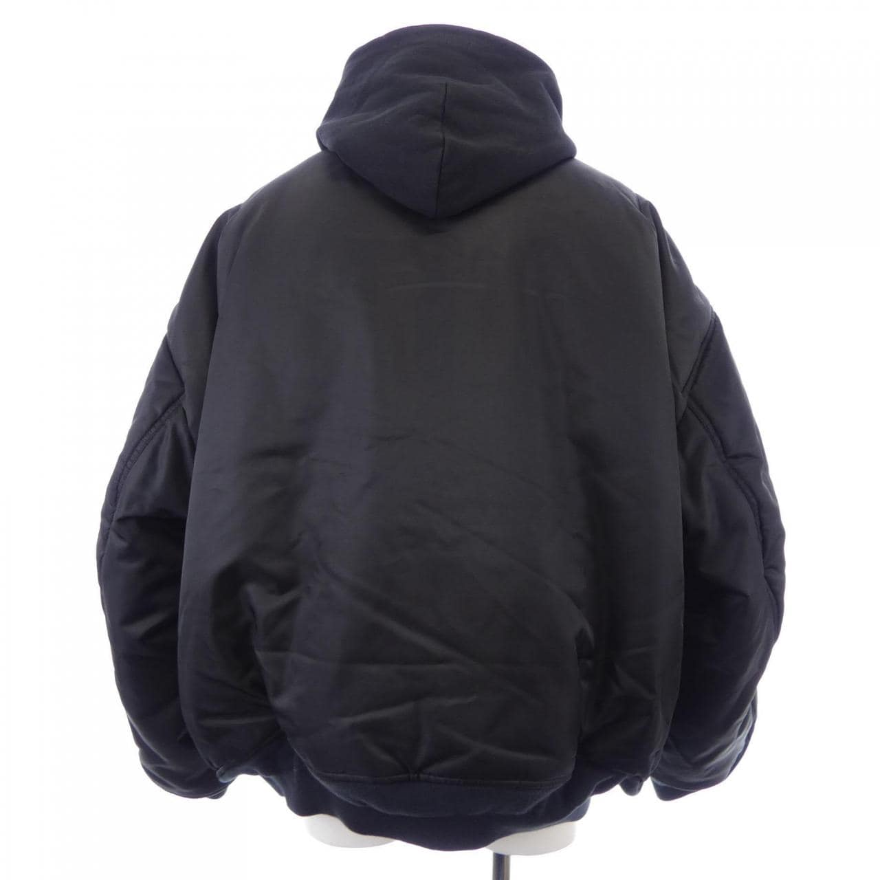 バレンシアガ BALENCIAGA 746456 TNO27 UNISEX ブルゾン