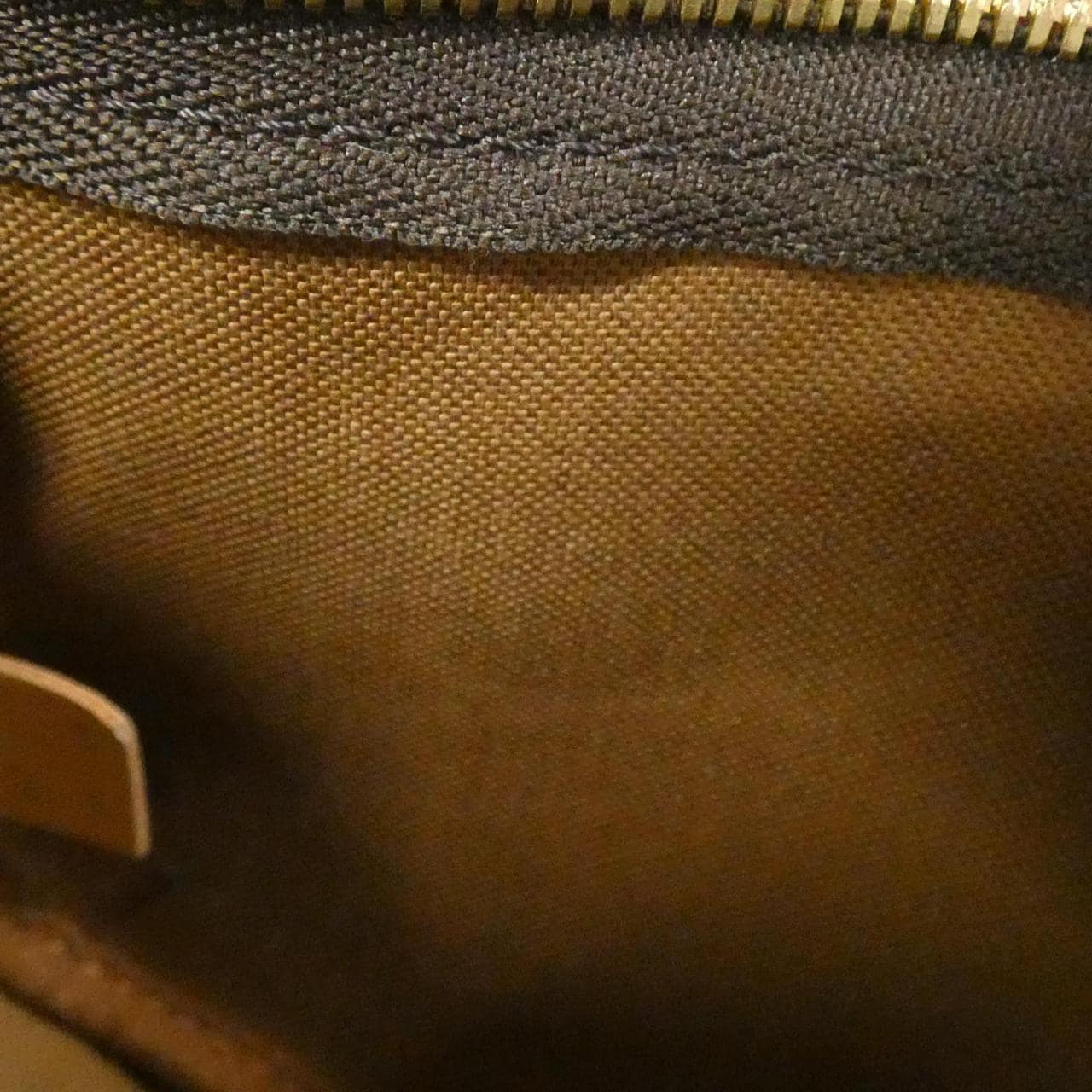 ルイヴィトン モノグラム ミュルティ ポシェット アクセソワール M44813 ショルダーバッグ